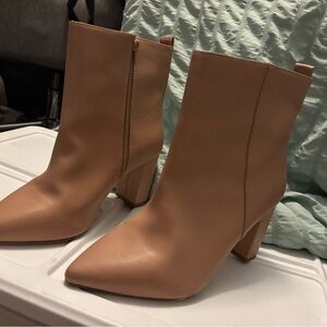 Elegant Tan Ankle Boots